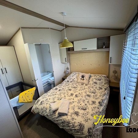 Honeybee Lodge Morpeth Exterior foto